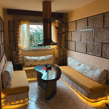 With Huge Deck Nestled In Marvelous Gardens - Nidos * 拉奥罗塔瓦
