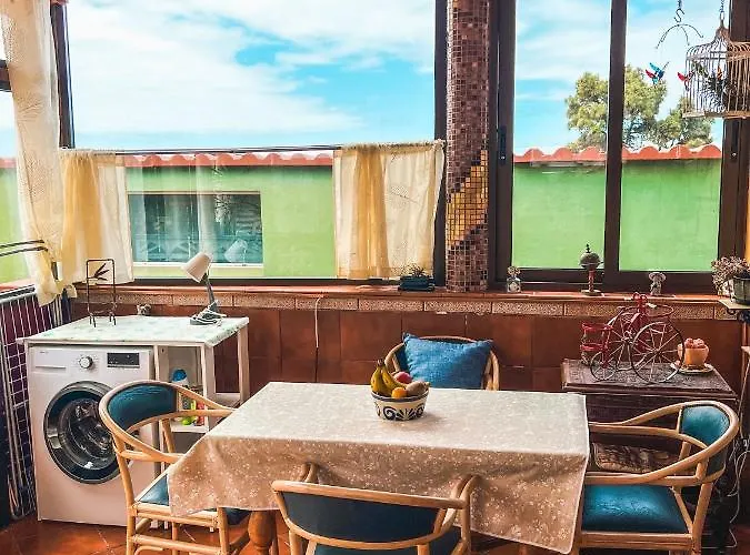 With Huge Deck Nestled In Marvelous Gardens - Nidos * לה אורוטבה